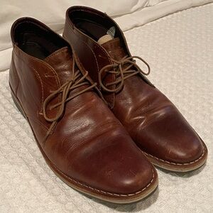 Steve Madden Leather Chukka (Boot/Shoe)